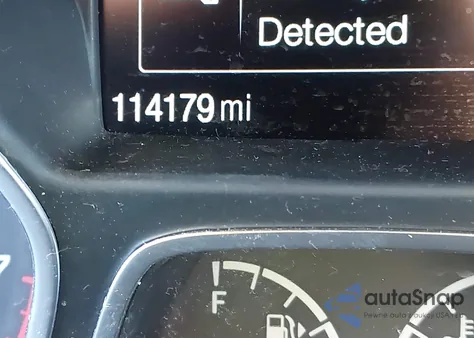 2017 Ford Escape Titanium z USA, uszkodzony, nr VIN 1FMCU0J94HUD64422